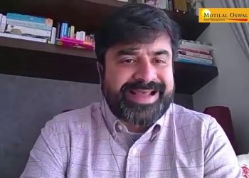 How is investor behavior playing out seeing negative returns on their portfolios?